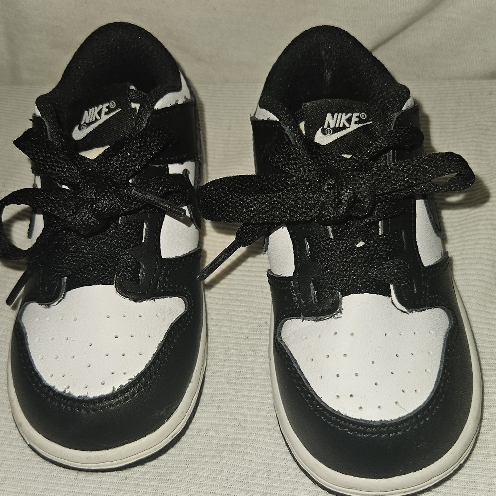 Panda size 7.5 toddler nike dunks